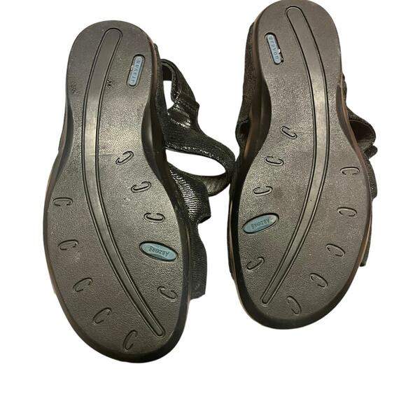 Aravon by New Balance Black Leather Sandals 10D Adjustable Comfort Walking shoe - Picture 10 of 10